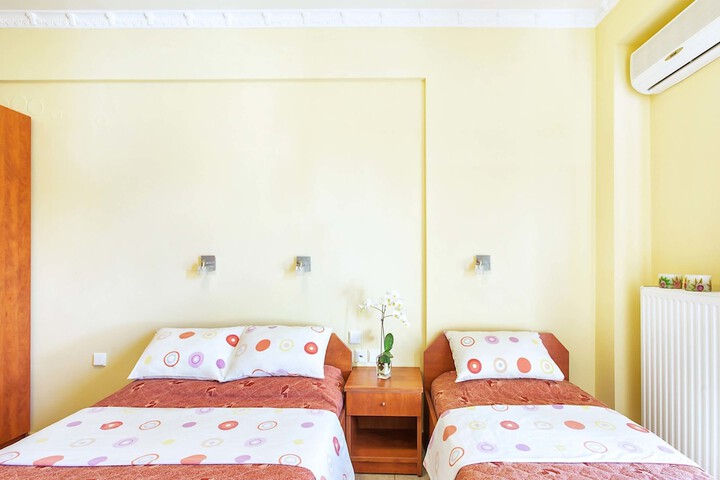 Room 7 of 36