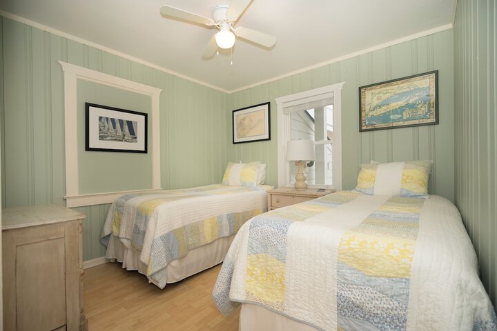 Room 80 of 179
