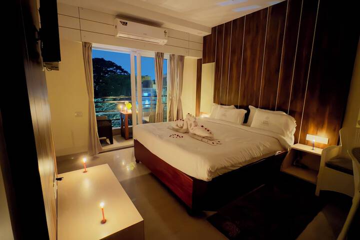 Room 4 of 10
