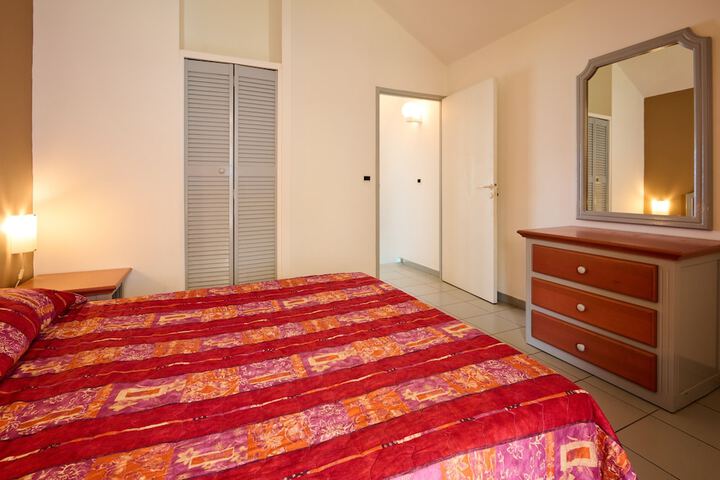 Room 20 of 49