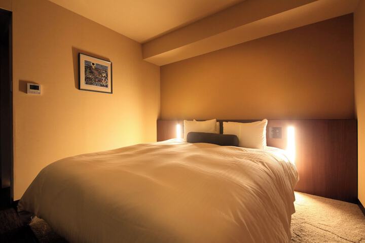 Room 25 of 43