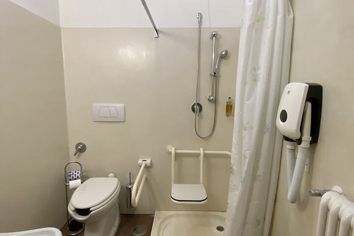 Room 111 of 180