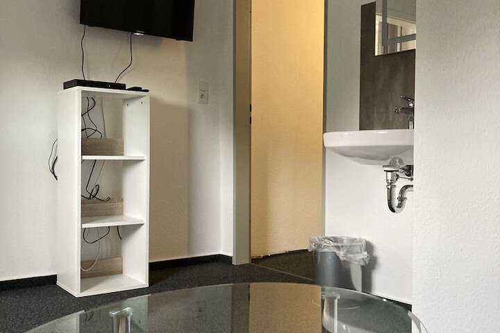 Room 15 of 22
