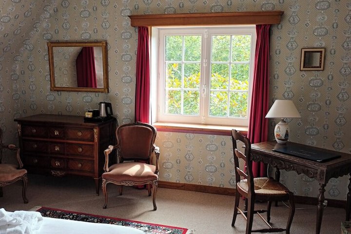 Room 26 of 105