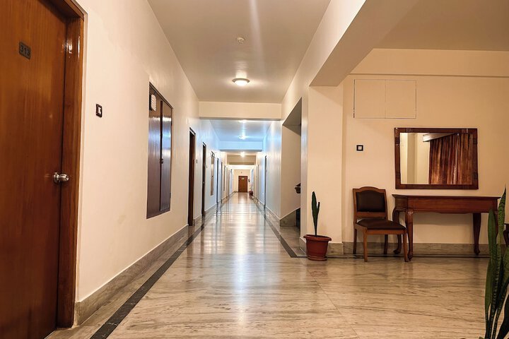 Ballroom/Hall 36 of 37