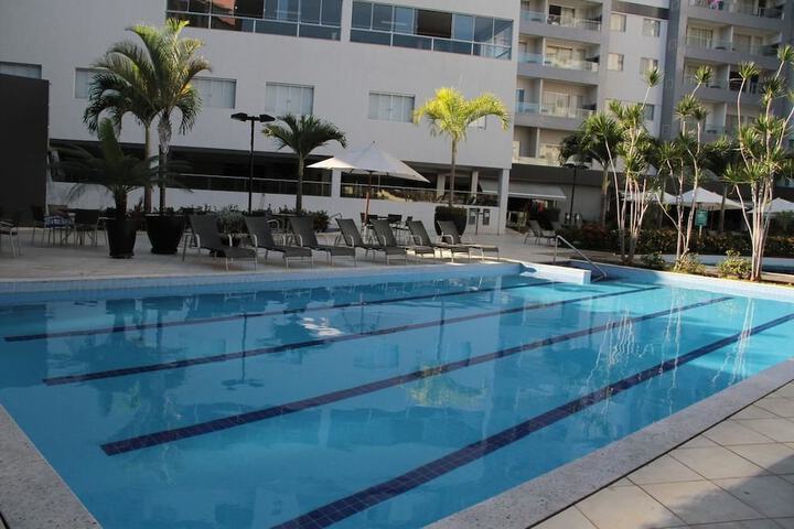 Pool 10 of 21