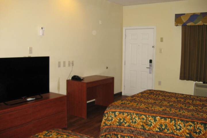 Room 5 of 22
