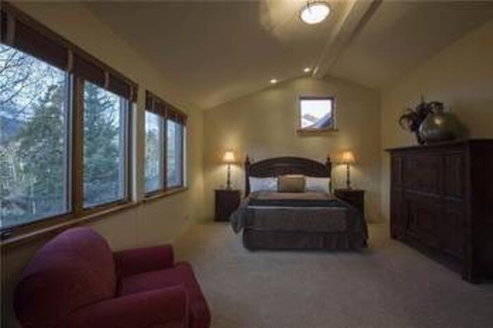 Room 7 of 21