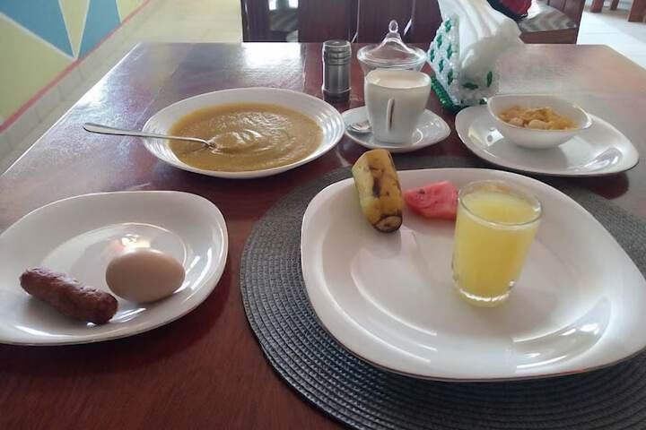 Breakfast/Coffee Service 12 of 20