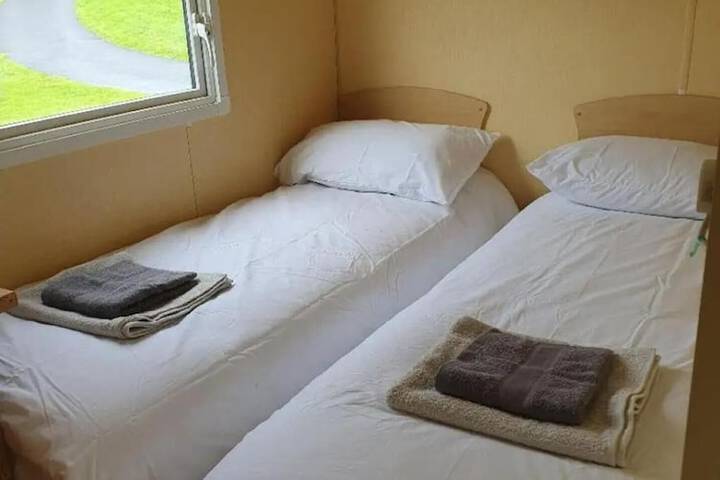 Room 3 of 10