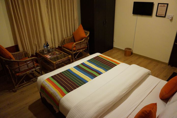 Room 5 of 71