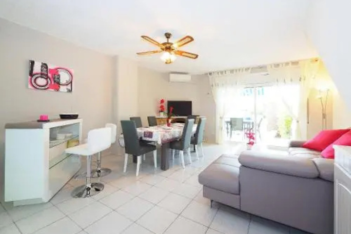 Room 3 of 15