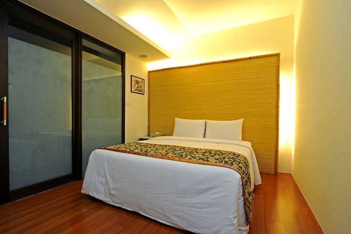 Room 7 of 41