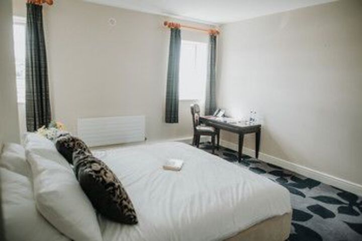 Room 6 of 23