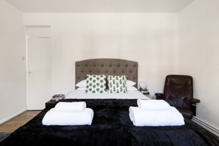 Room 21 of 25