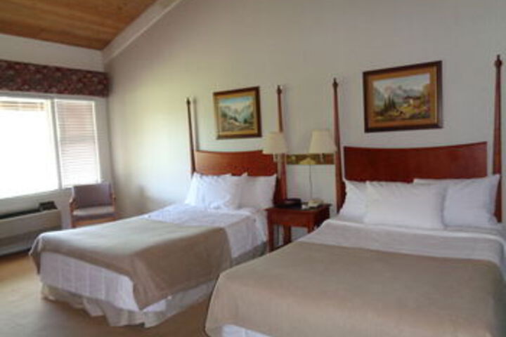 Room 11 of 40