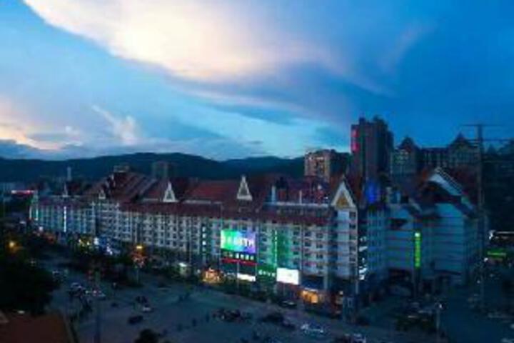 Lime Resort Hotel