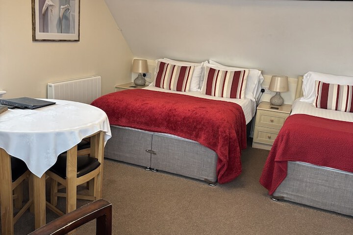 Room 12 of 34