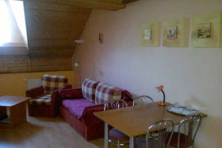 Room 34 of 38