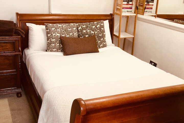 Room 18 of 42