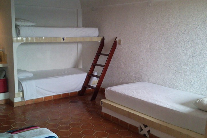Room 23 of 64