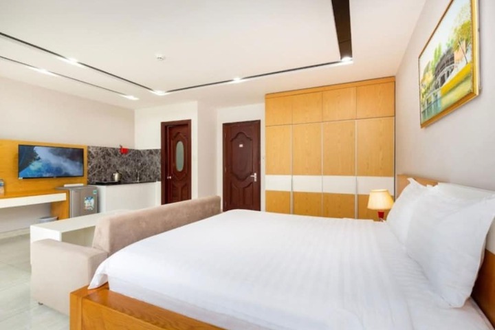 Room 28 of 47
