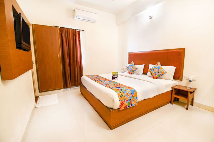 Room 7 of 35