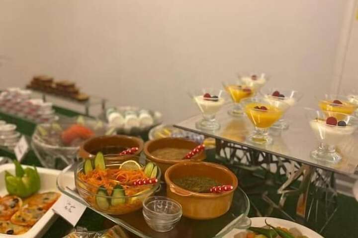 Dining 56 of 80