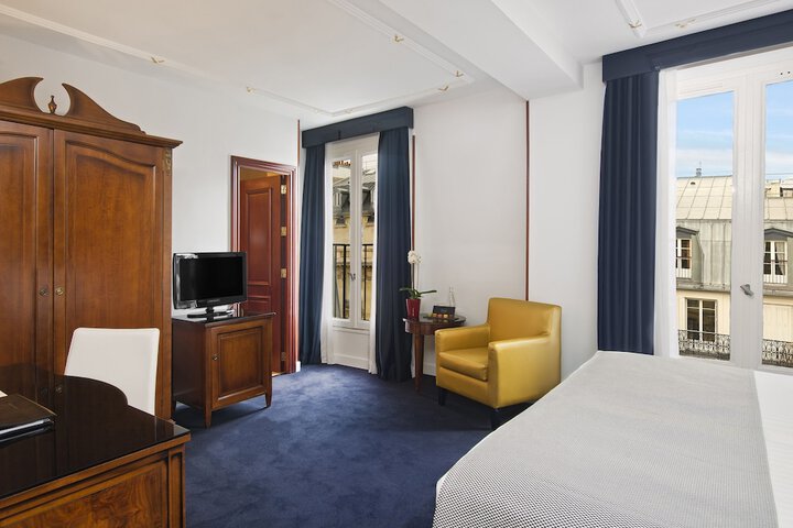 Room 21 of 46