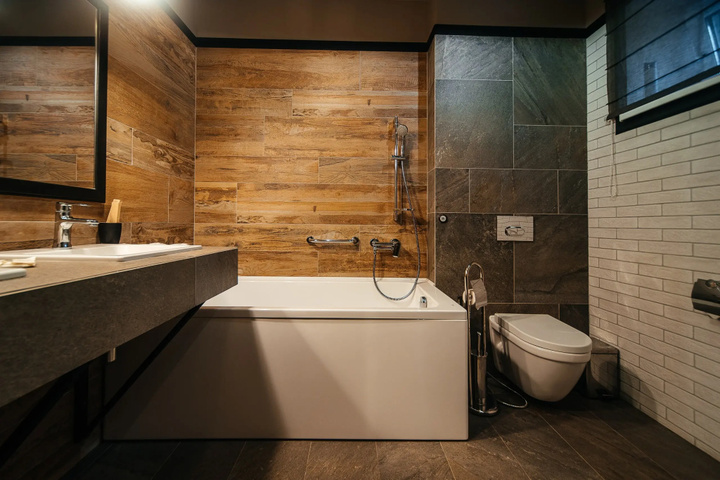Room 5 of 20