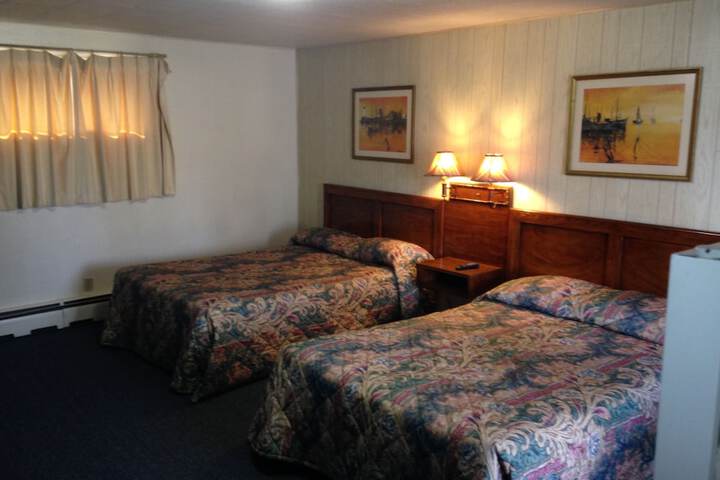 Room 9 of 20