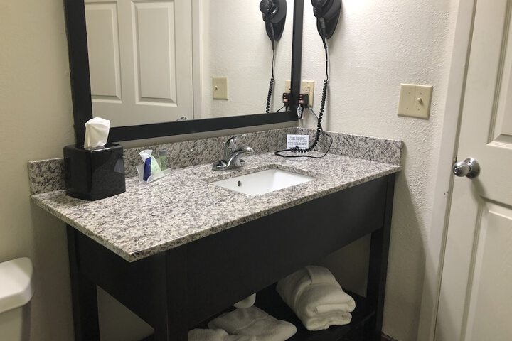 1 Double Bed Accessible (1 of 12)