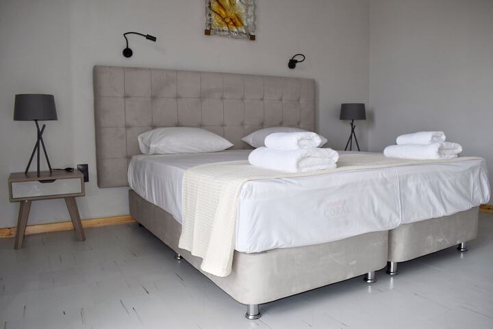 Room 46 of 261