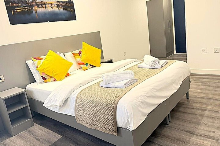 Room 15 of 27