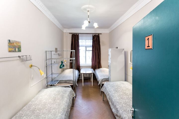 Room 15 of 27