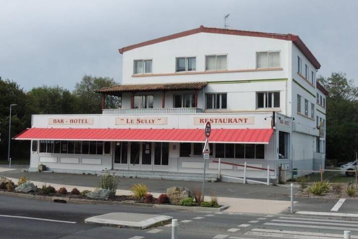 Hotel 21 of 23