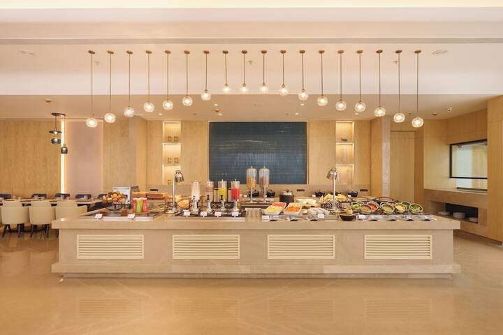 Dining 60 of 71