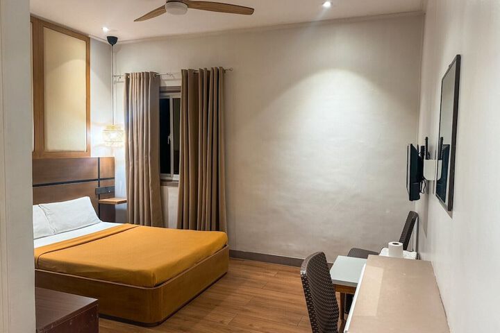 Room 18 of 35