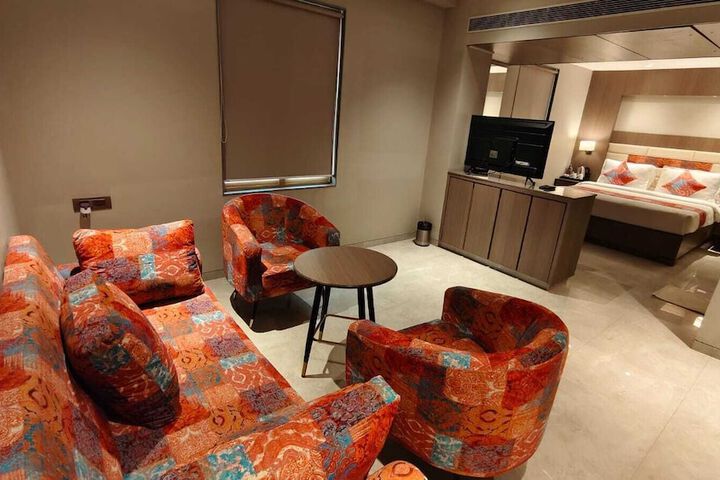 Room 22 of 25