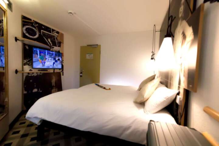 Room 19 of 69