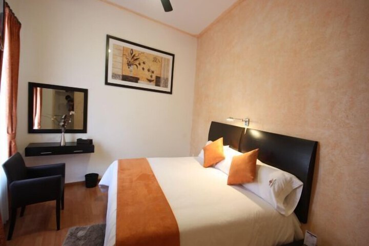 Room 16 of 41