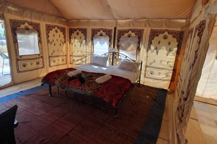 Room 14 of 26