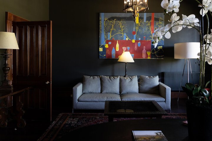 Room 10 of 62