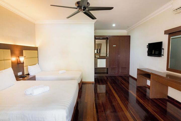 Room 14 of 23