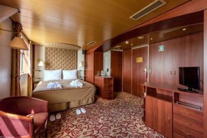 Room 9 of 52