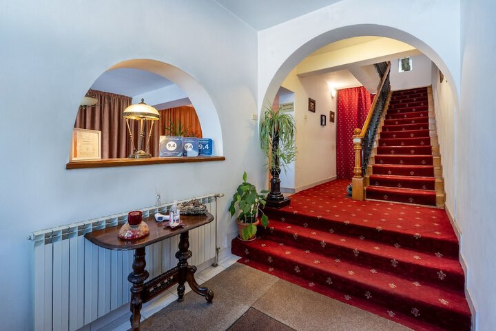 Lobby Entry