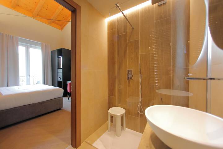 Room 42 of 57