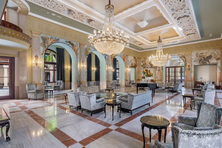 Lobby Photos
