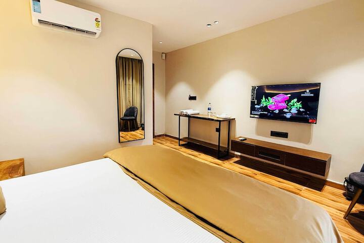 Room 78 of 104