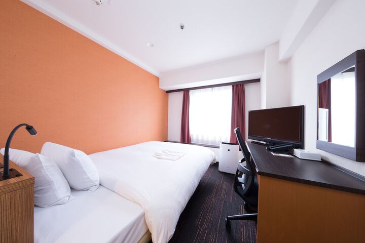Room 13 of 62